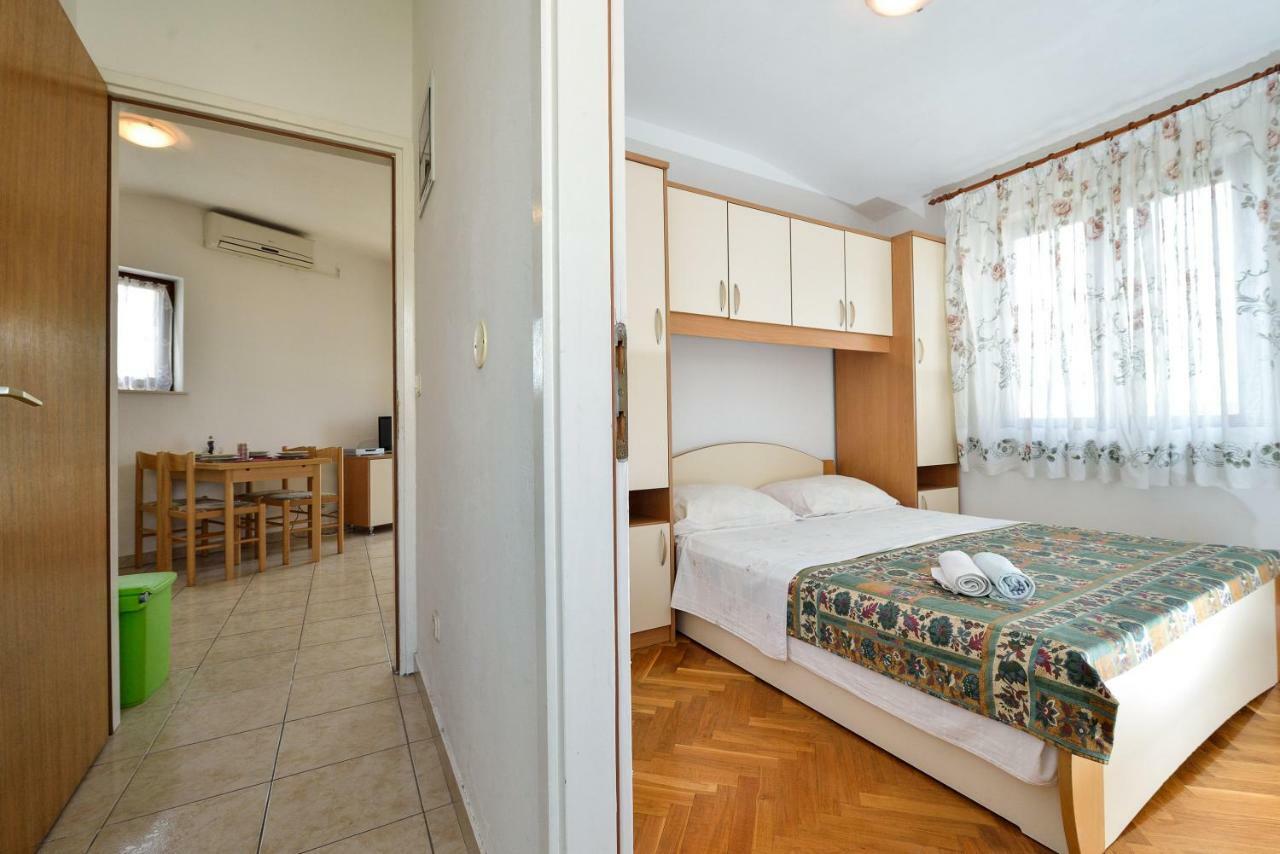 Apartments Ana Petrcane Esterno foto